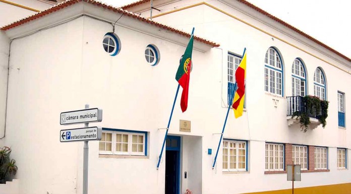 Câmara da Nazaré aprovou o despedimento de 15 trabalhadores