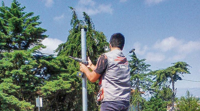 Alunos de ETEO instalaram passadeiras seguras no Avenal