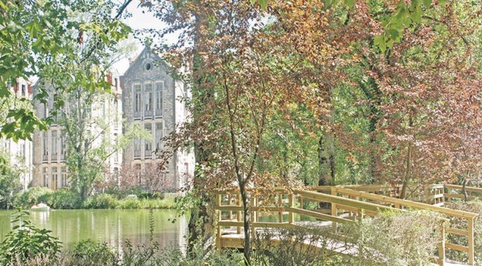 Parque D. Carlos I tem miradouro para o lago