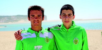 Etapa do campeonato nacional de voleibol de praia na Foz do Arelho