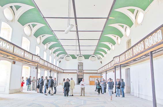 Bloco de Esquerda põe em causa hotel no Mosteiro de Alcobaça