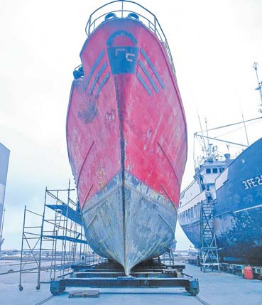 Estaleiros Navais de Peniche procuram sobreviver ao naufrágio da insolvência