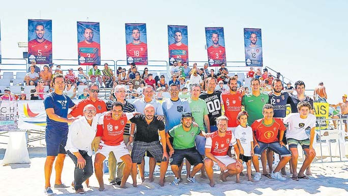 Câmara da Nazaré homenageou jogadores internacionais do concelho
