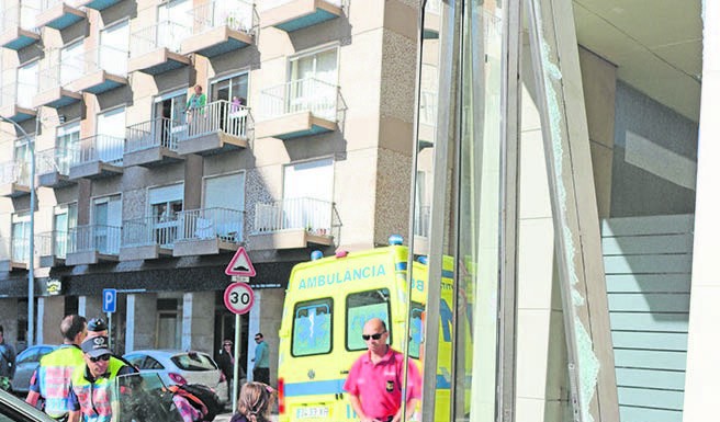Despiste contra esquina do banco, queda em fosso e assaltos a multibanco