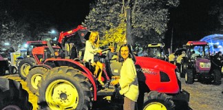 No mercado dos tractores do Oeste os convencionais vendem-se para norte e os frutetos para sul Tractores