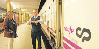 Para pôr o turismo sobre carris na região Oeste