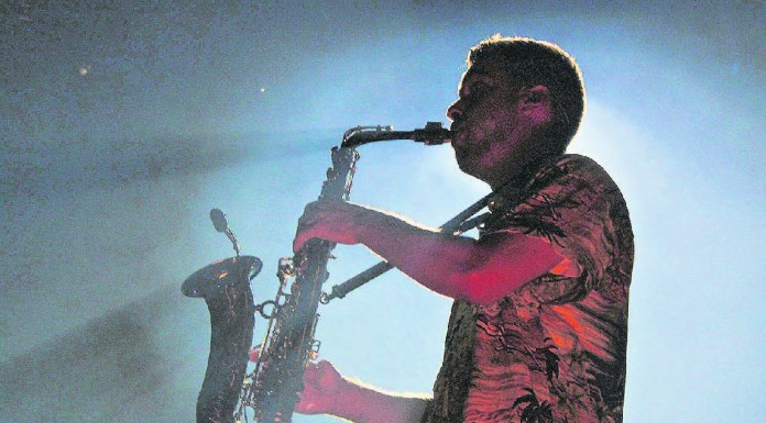 O festival nos espaços públicos, escolas, cafés, restaurantes e hotéis Caldas Nice Jazz 2016