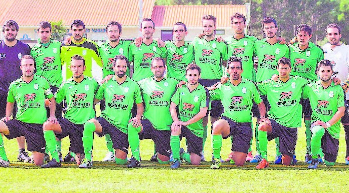 Nadadouro vence na jornada inaugural O plantel da ACR Nadadouro