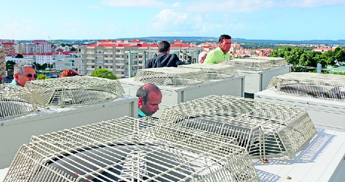 Um tutor para a energia em cada escola