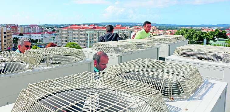 Um tutor para a energia em cada escola