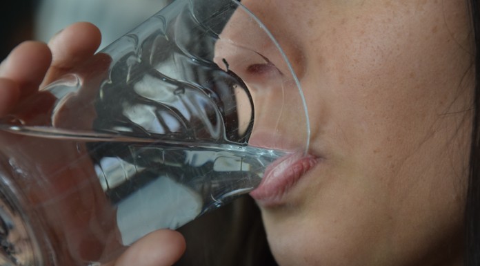 Qualidade da água da torneira no Oeste está acima da média nacional