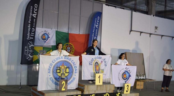 Arco Clube das Caldas inicia a época de sala 1-Bárbara Gomes no pódio