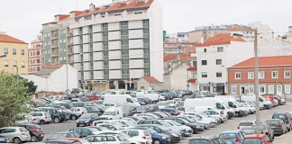 PSP não intervém em estacionamento caótico porque este não tem marcação de lugares estacionamento caótico