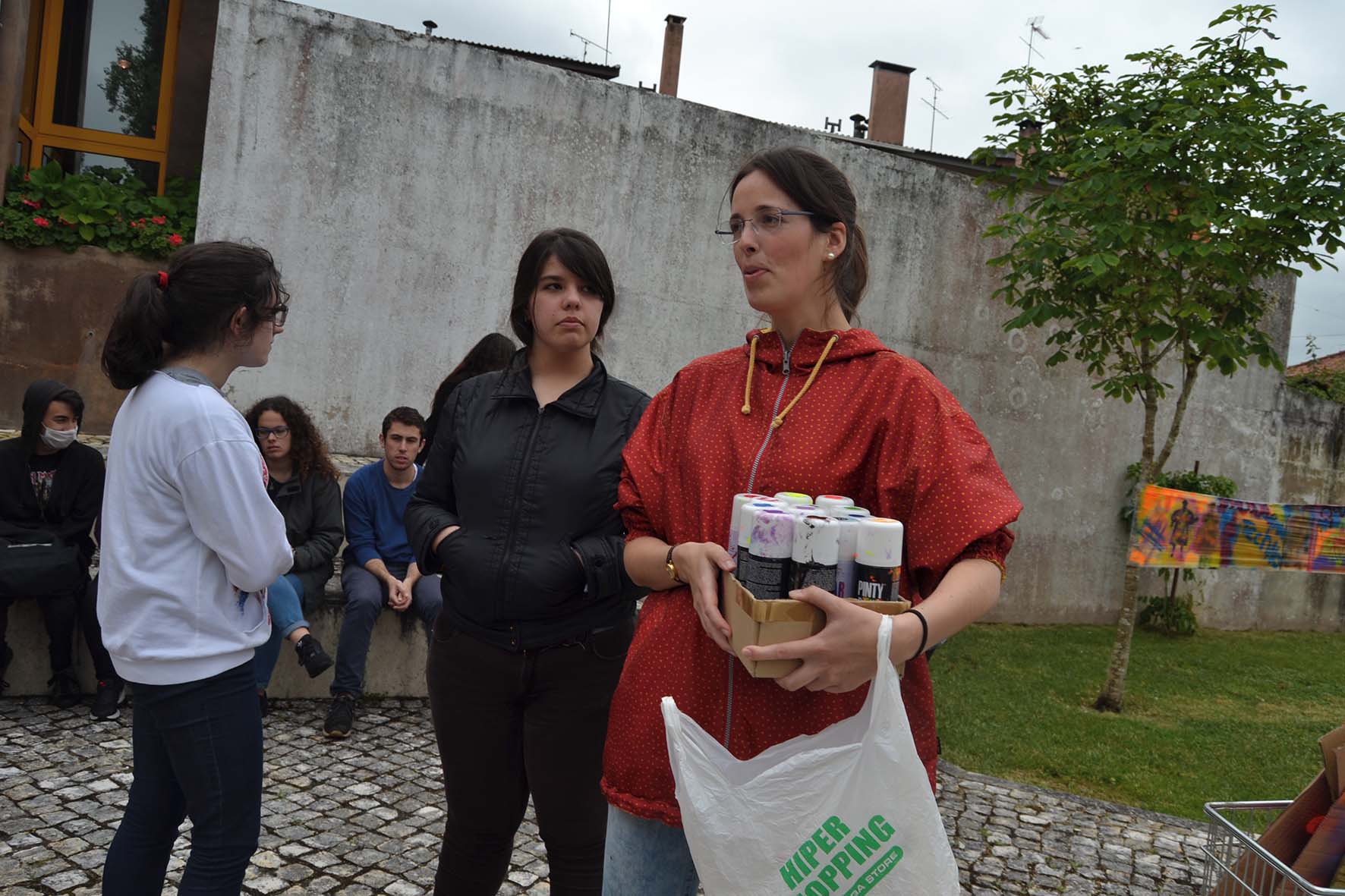 Graffitis poderiam fazer parte de uma rota de arte urbana nas Caldas