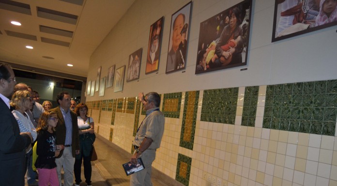 “Rostos do Meu Mundo” – Uma exposição de fotografia apresentada num autocarro Carlos Ribeiro