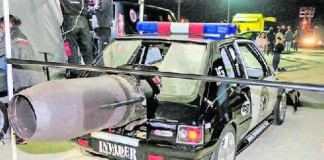 Carro com motor de helicóptero deu show na Zona Industrial