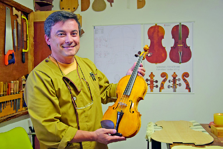 Luís Eusébio, o construtor de instrumentos de cordas