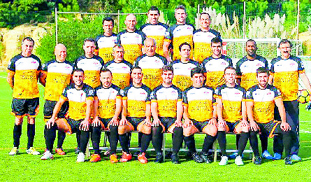 VETERANOS Equipa caldense fez a apresentação para a nova época