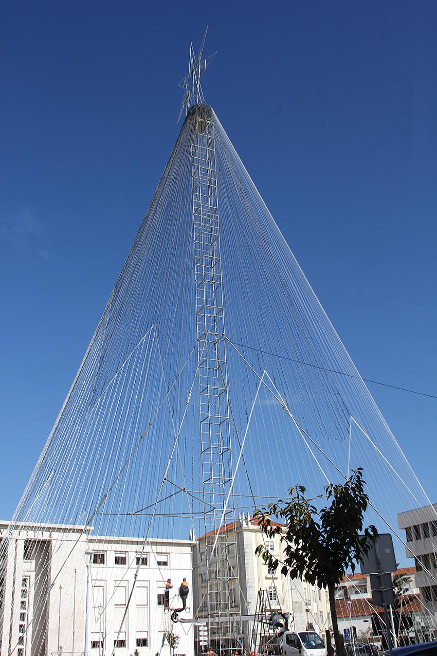 Árvore de Natal das Caldas será a maior do país