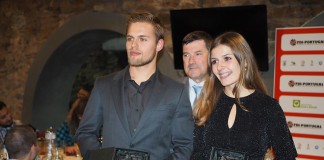 Caldense recebe diploma e troféu de campeã nacional absoluta 2016 Catarina Carvalho Gala 9