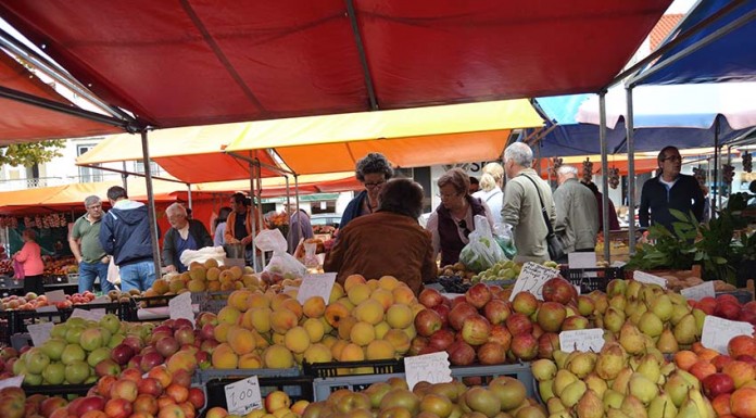Uma nova geração de vendedores praça da fruta