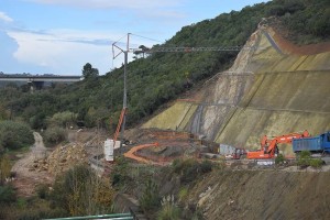 A estação elevatória está a ser construída junto à albufeira