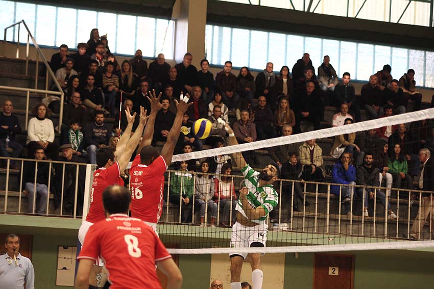 Derrota inesperada com o VC Viana