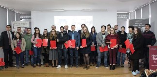 EHTO festeja o Natal e certifica alunos Alunos EHT Oeste diplomados_2016