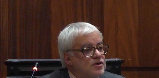 António Eloy lança livro em que defende a importância da alimentação local António Eloy