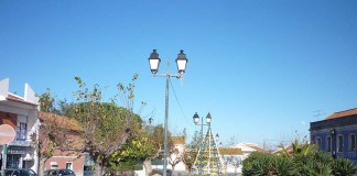 Praça de Alfeizerão precisa de novos candeeiros Candeeiros Alfeizerao 655