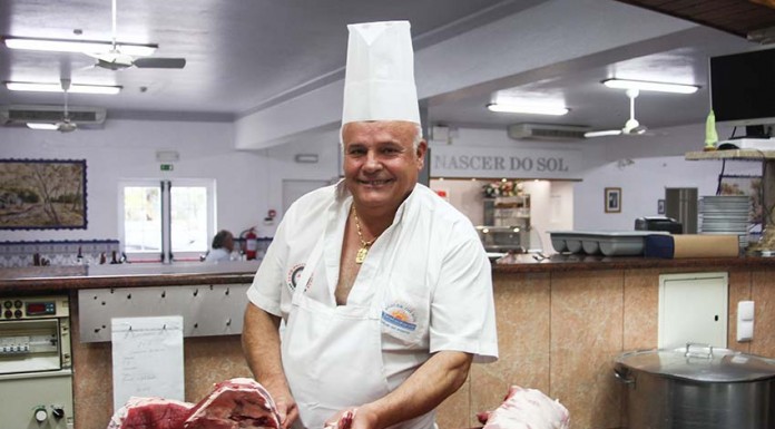 O restaurante Nascer do Sol serve há 25 anos em Salir do Porto Joaquim Acácio