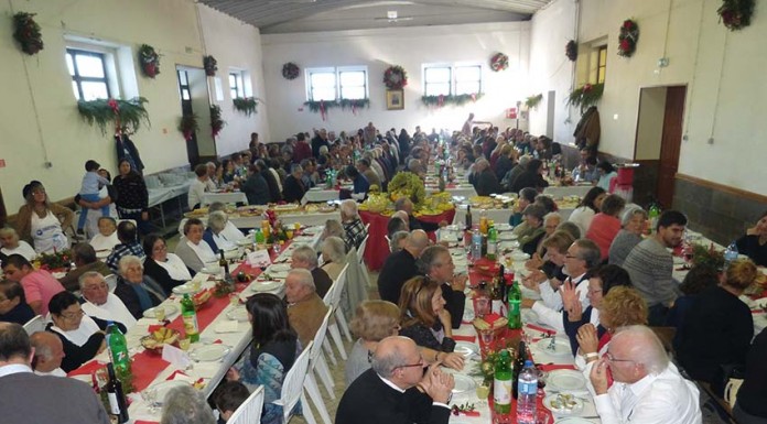 Centro Social do Olho Marinho juntou 270 pessoas em almoço convívio Centro Social
