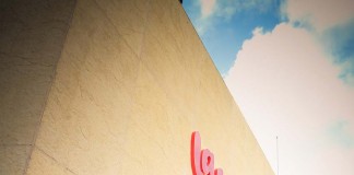 Pai Natal chegou ao La Vie acompanhado do Vivi Pai Natal