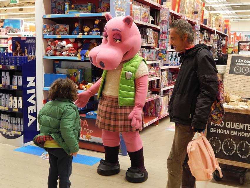 Popota passou pelas Caldas para dar as boas festas aos mais novos