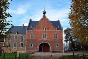 Bélgica 8-800px-Herkenrodeabdij_6-11-2008_15-47-29