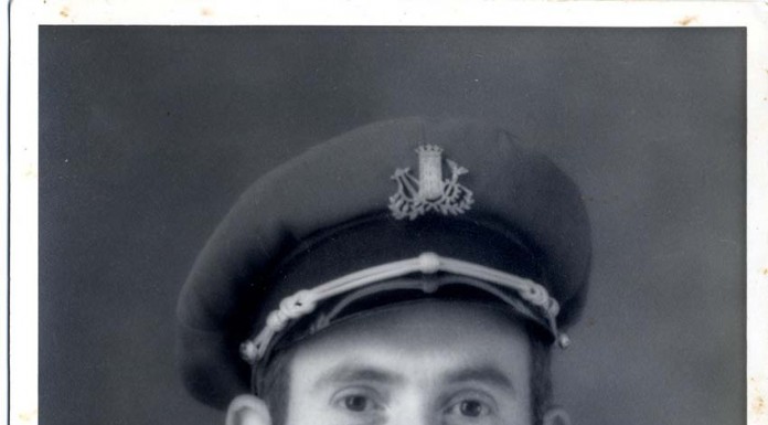 António Carvalho – o último fundador da Banda Comércio e Indústria tocou até aos 83 anos António Carvalho de Figueiredo