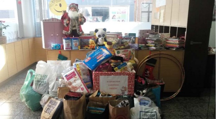 The English Centre angaria presentes de Natal há 11 anos BensRecolhidos