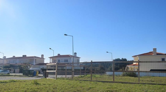 Construção de prédio no Pinhal de Óbidos gera protestos dos moradores Pinhal Óbidos