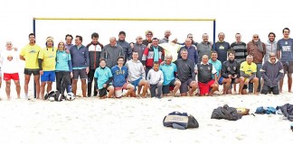 Phoz plage cumpriu primeiro banho do ano no mar da Foz Phoz Plage 2017