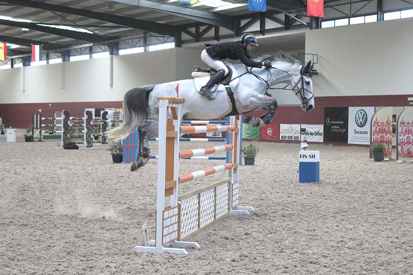 Gil Santos vence no CEIA