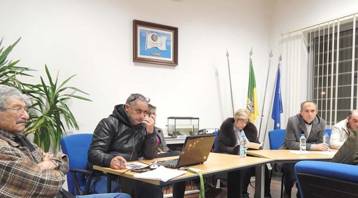 Junta de Freguesia da Foz do Arelho não consegue aprovar orçamento para 2017 notícias das Caldas
