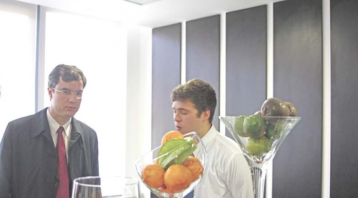 Faltam profissionais de atendimento de restaurante e bar Noticias das Caldas