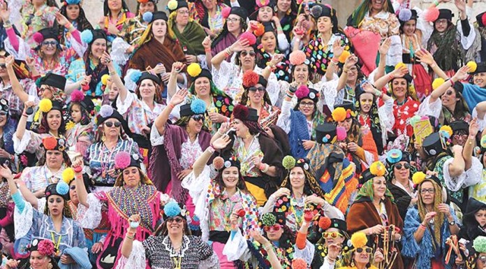 As marchas são a essência do Carnaval da Nazaré Notícias das Caldas