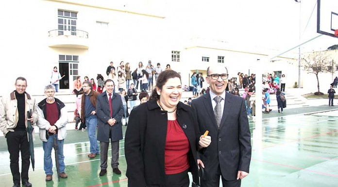 Requalificação do polidesportivo da EBI de Santo Onofre custou 50 mil euros Noticias das Caldas