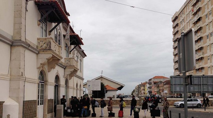 CP retira automotoras espanholas e baixa o nível de serviço na linha do Oeste Noticias das Caldas