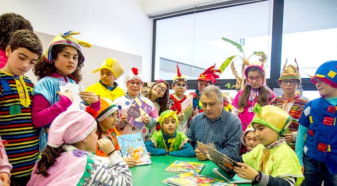 Escritor brasileiro faz residência literária em Óbidos Anúncio das Caldas