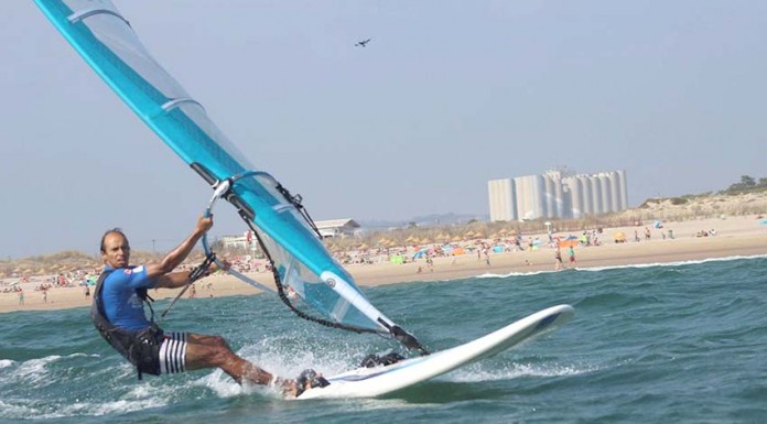 Atleta de windsurf da região quer ir aos Jogos Olímpicos Notícias das Caldas