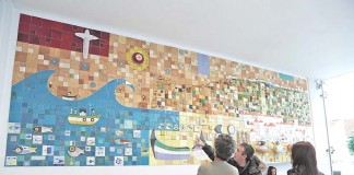 Painel de Mário Reis decora o ascensor da Nazaré Notícias das Caldas