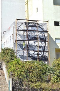 A infraestruturas onde antes se guardava trigo é agora alvo de produção criativa