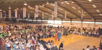 Cerca de 700 idosos deram o pontapé de saída para o Carnaval caldense Noticias das Caldas